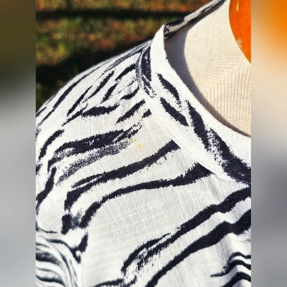 I.N.C zebra print tie front blouse - Picture 3 of 7